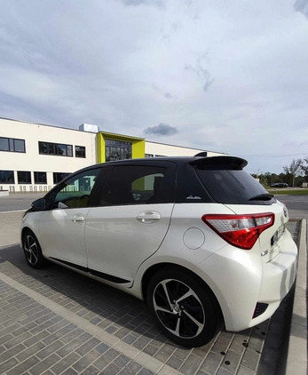 Toyota Yaris cena 67900 przebieg: 91115, rok produkcji 2019 z Ciężkowice małe 22